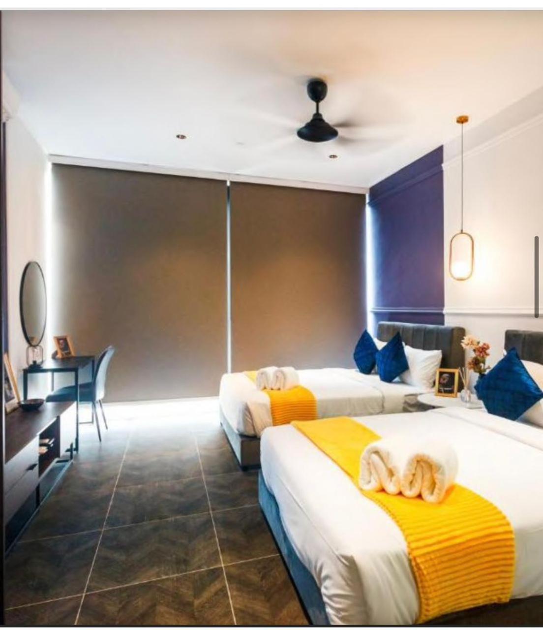Scarletz Suites Klcc By Gc Luxury Suites Куала Лумпур Екстериор снимка