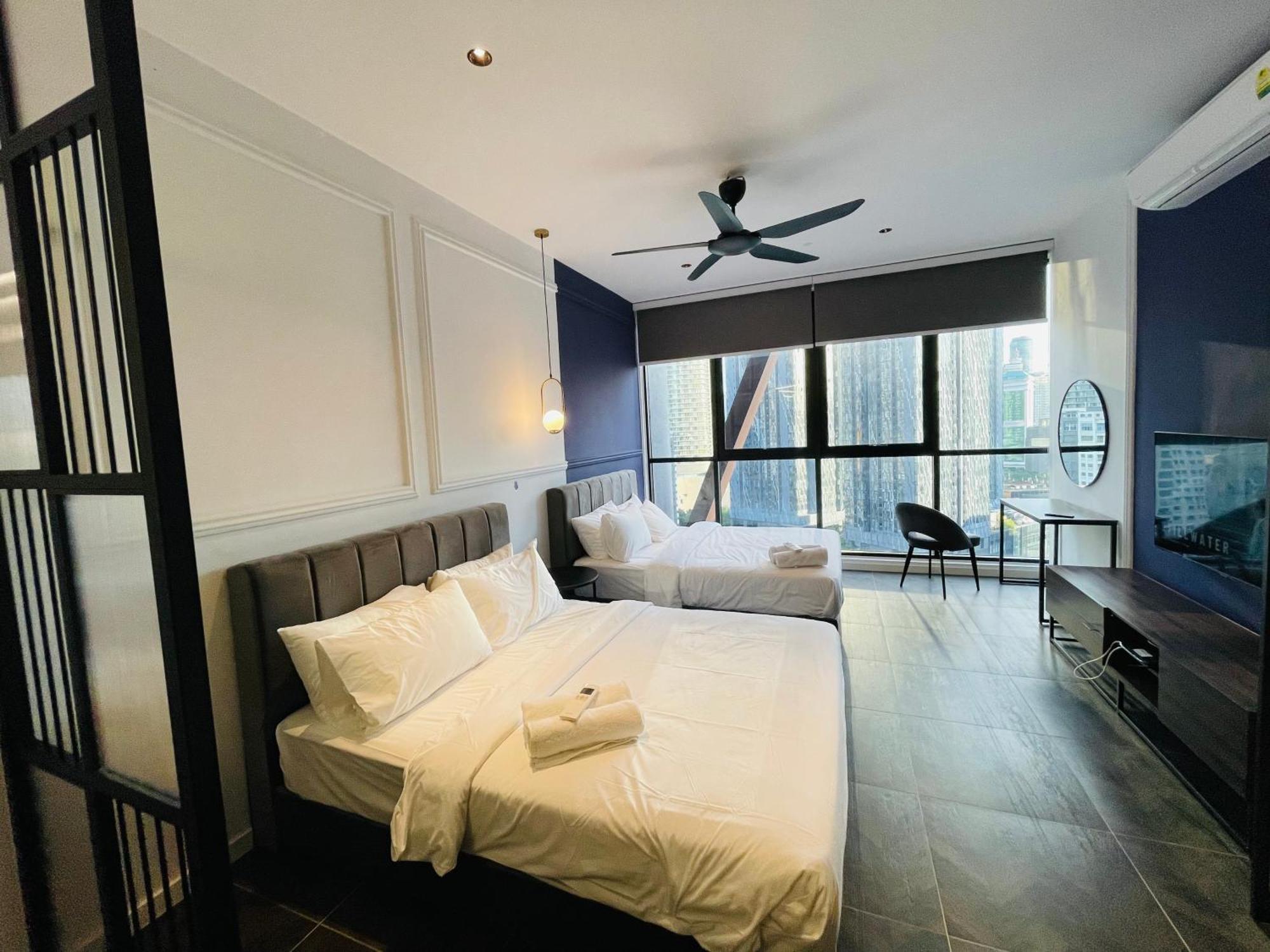 Scarletz Suites Klcc By Gc Luxury Suites Куала Лумпур Екстериор снимка
