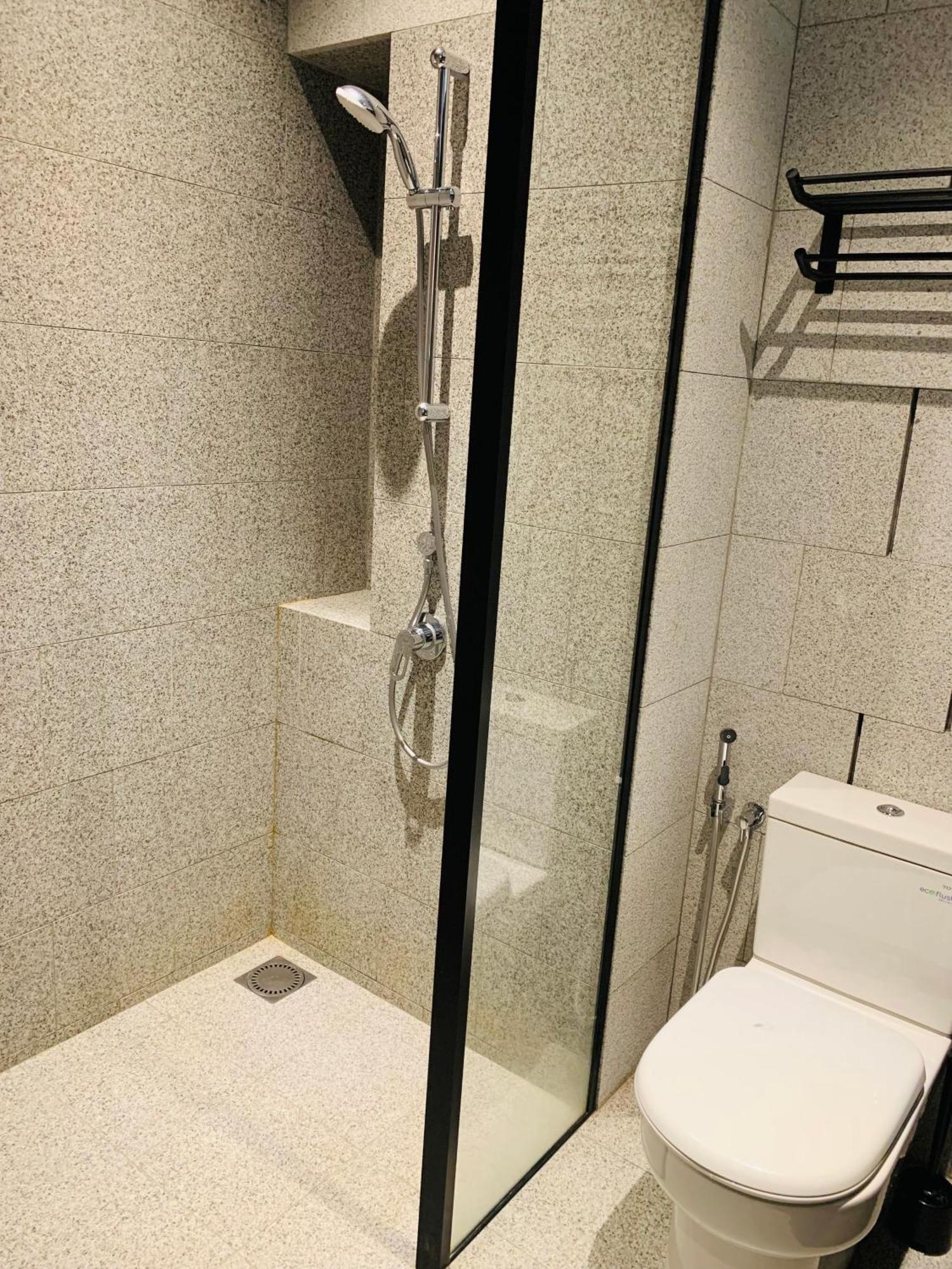 Scarletz Suites Klcc By Gc Luxury Suites Куала Лумпур Екстериор снимка