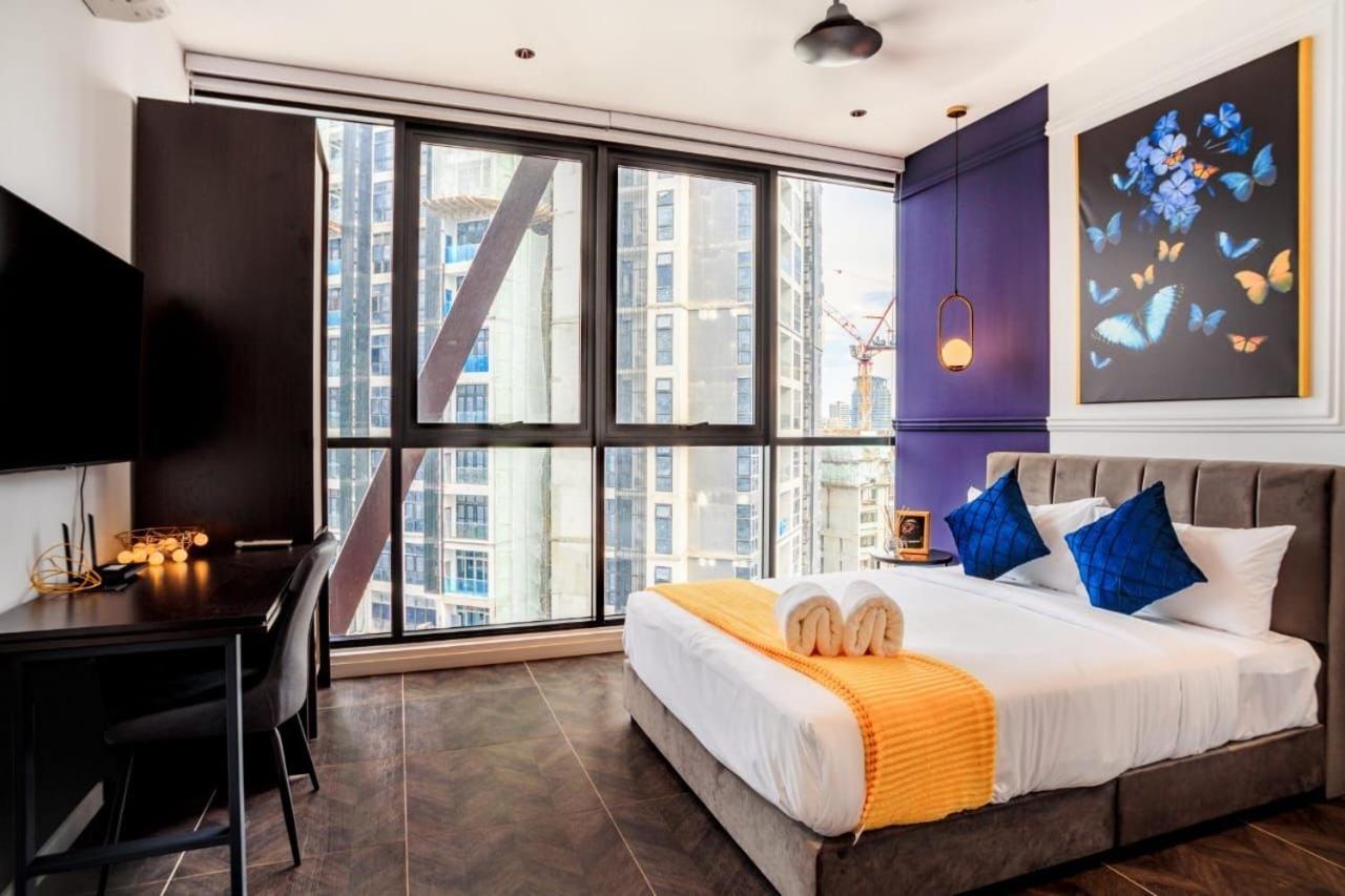 Scarletz Suites Klcc By Gc Luxury Suites Куала Лумпур Екстериор снимка